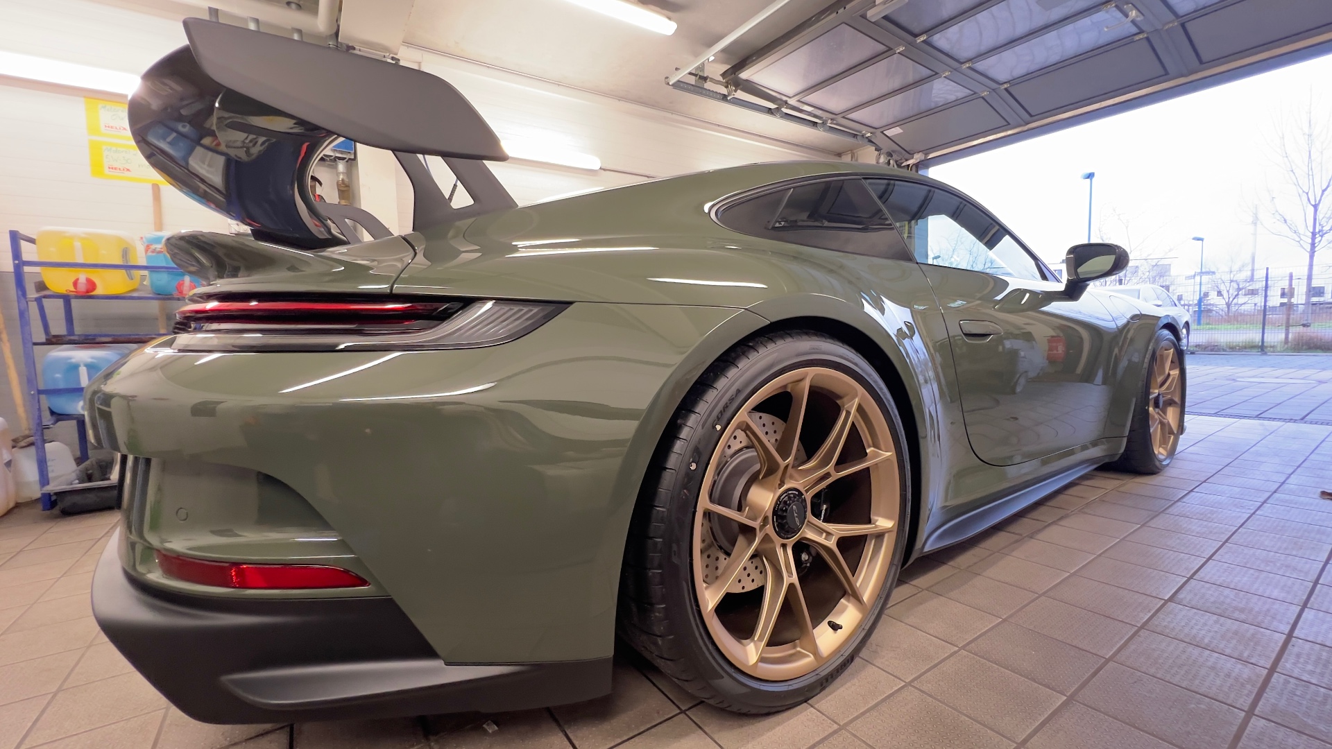 Porsche 911 GT3 in Oliv mit Keramikversiegelung — Fusion 68 Mannheim