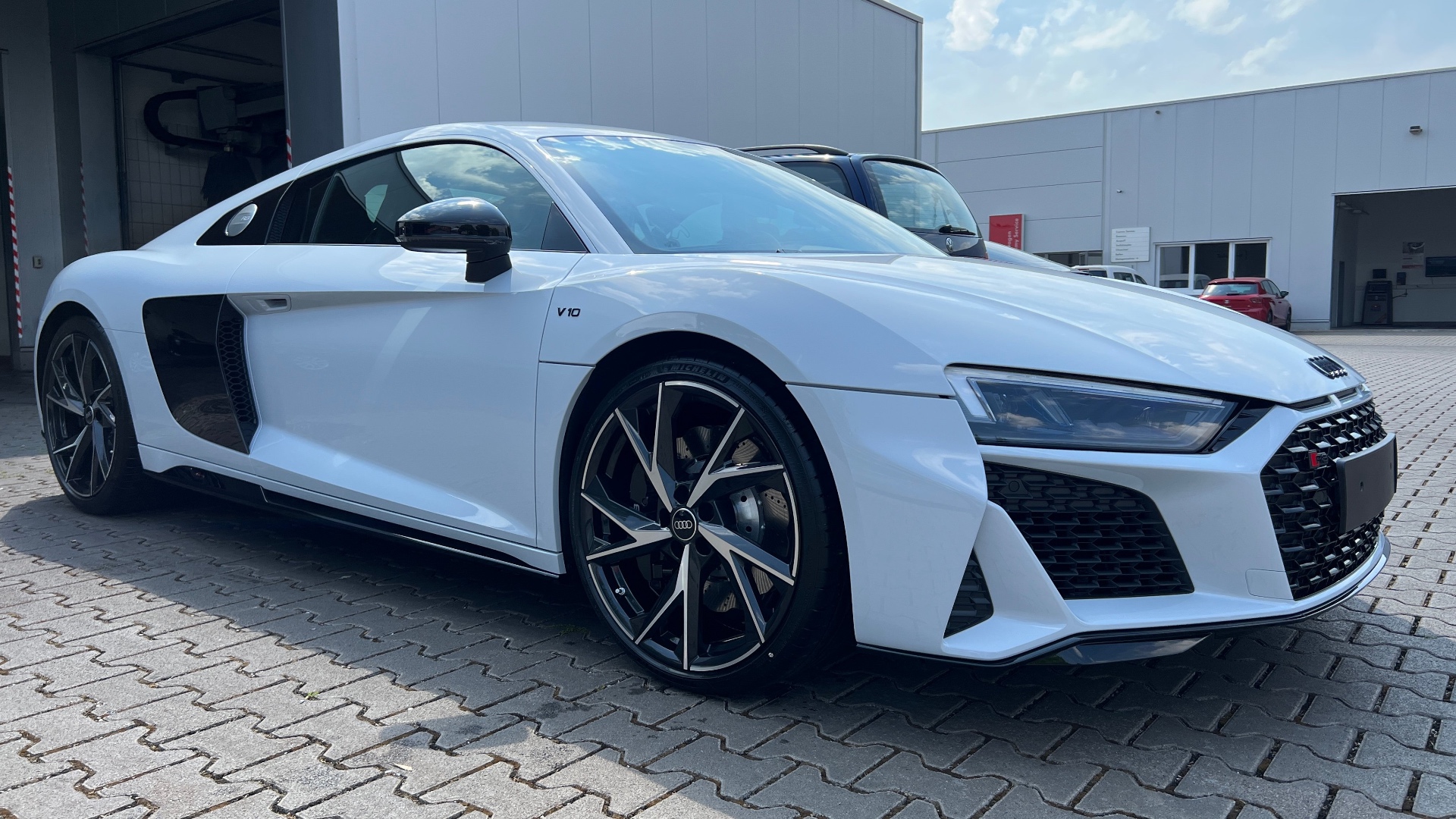 Audi R8 V10 in Weiß mit Keramikversiegelung — Fusion 68 Mannheim
